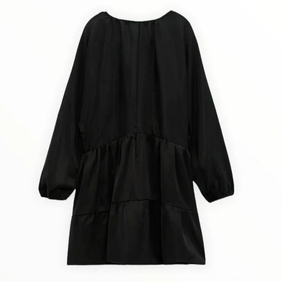 zara short tiered dress Zara short tiered dress